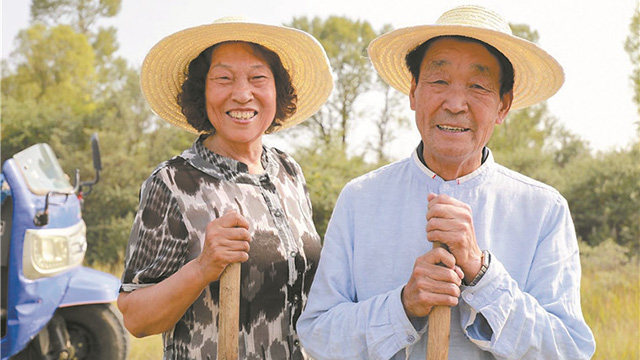 “時代楷?！睆堖B印：榮譽的背后，離不開妻子的默默支持